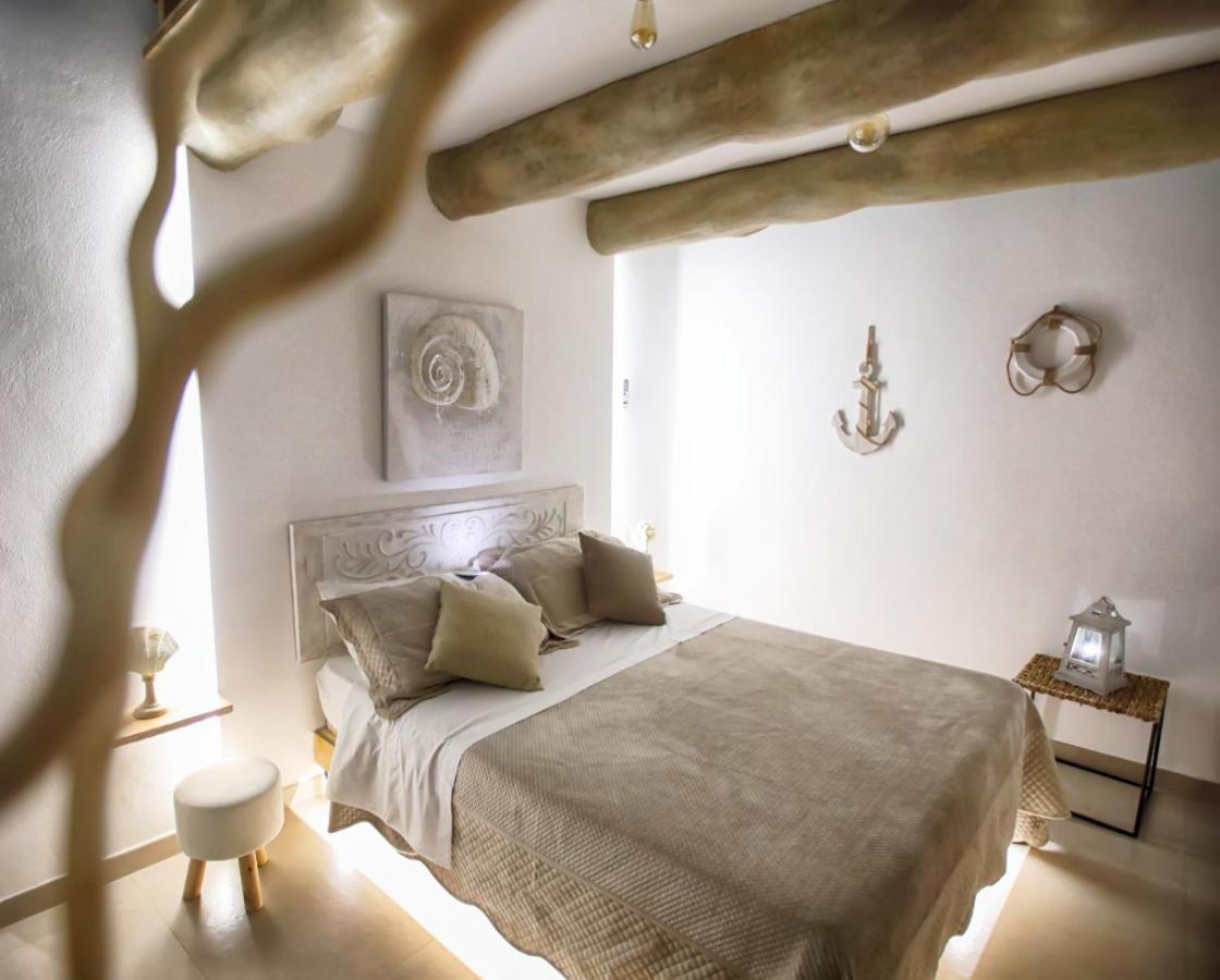 B&B Le Onde Praiola Terrasini Bagian luar foto