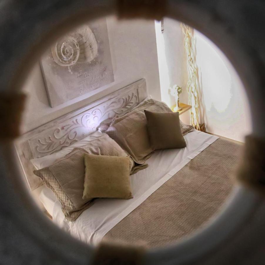 B&B Le Onde Praiola Terrasini Bagian luar foto
