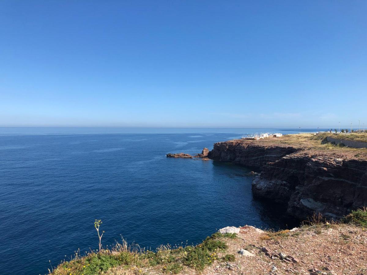 B&B Le Onde Praiola Terrasini Bagian luar foto